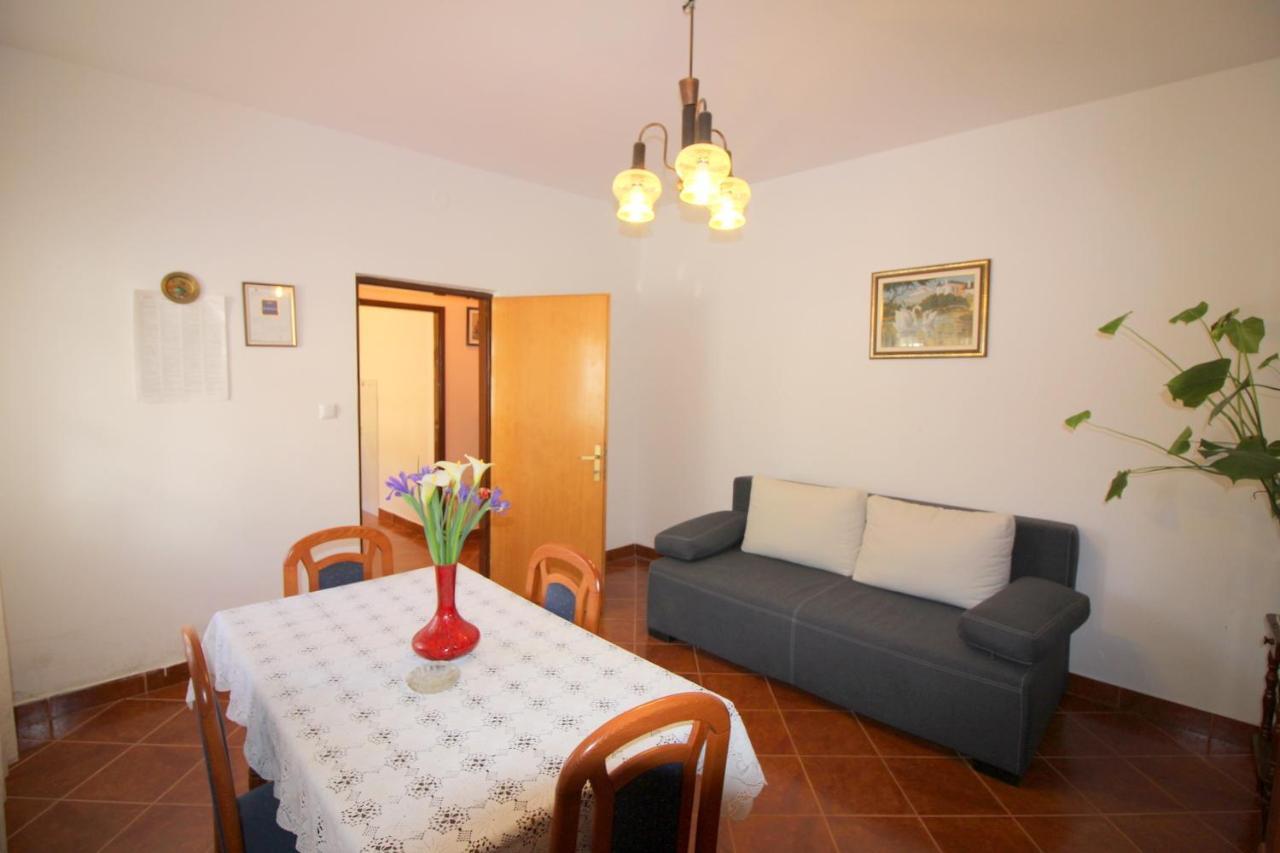 Apartment Liliana Near Beach Poreč Eksteriør bilde